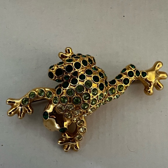 Vintage Monet Frog Brooch - Picture 3 of 4